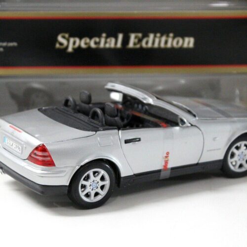 1:18 Maisto Mercedes SLK 230 Cabriolet silver 1996