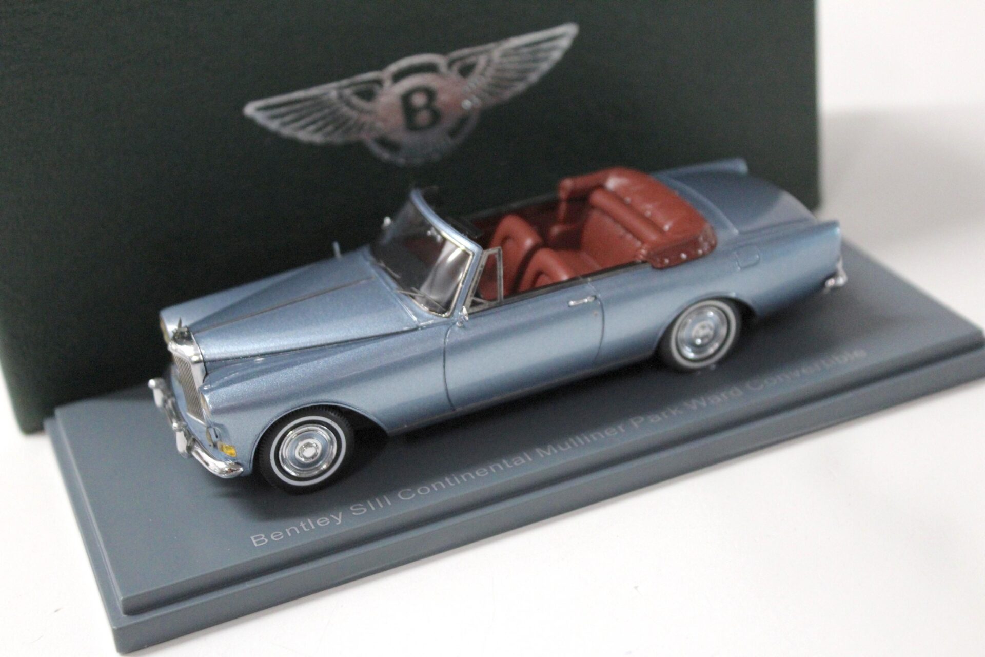 ID 51902 orig 1.jpg 1:43 Neo Bentley S3 Continental Mulliner Park Ward Convertible blue