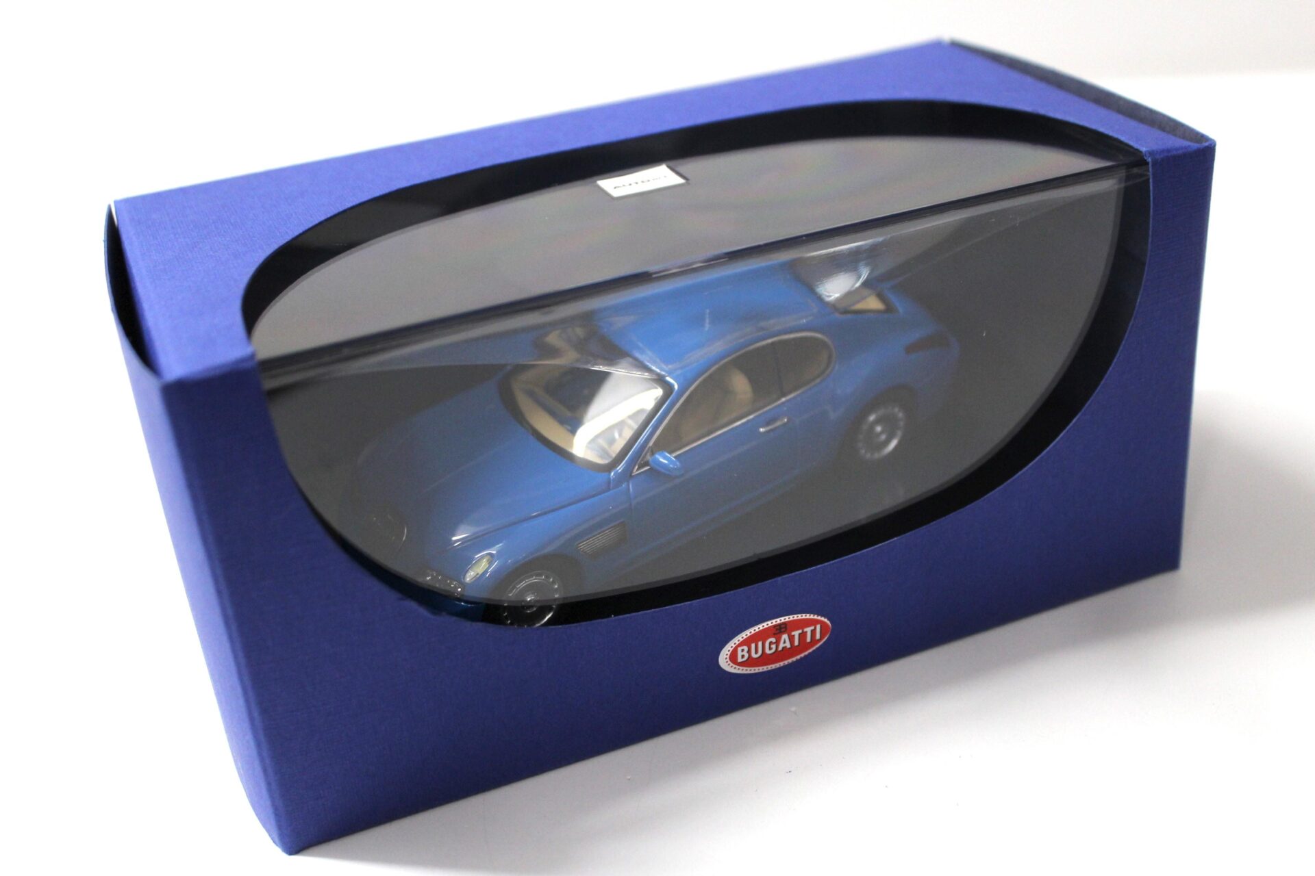 1:43 AUTOart Bugatti EB 118 Paris 1998 french racing blue - Premium ...