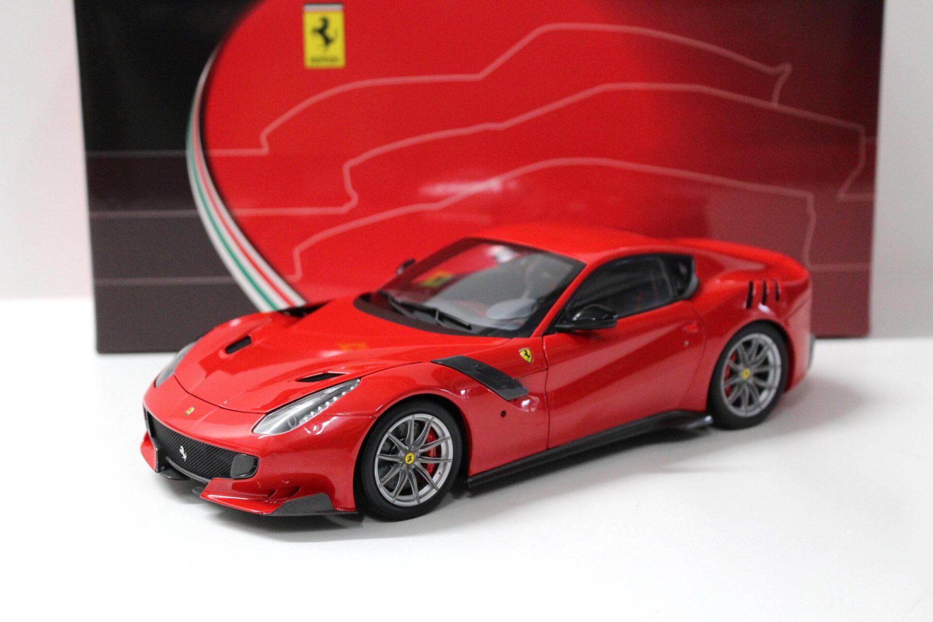 ID 52701 orig.jpg 1:18 BBR Ferrari F12 TDF 2016 Rosso Corsa 322 FULL OPENING
