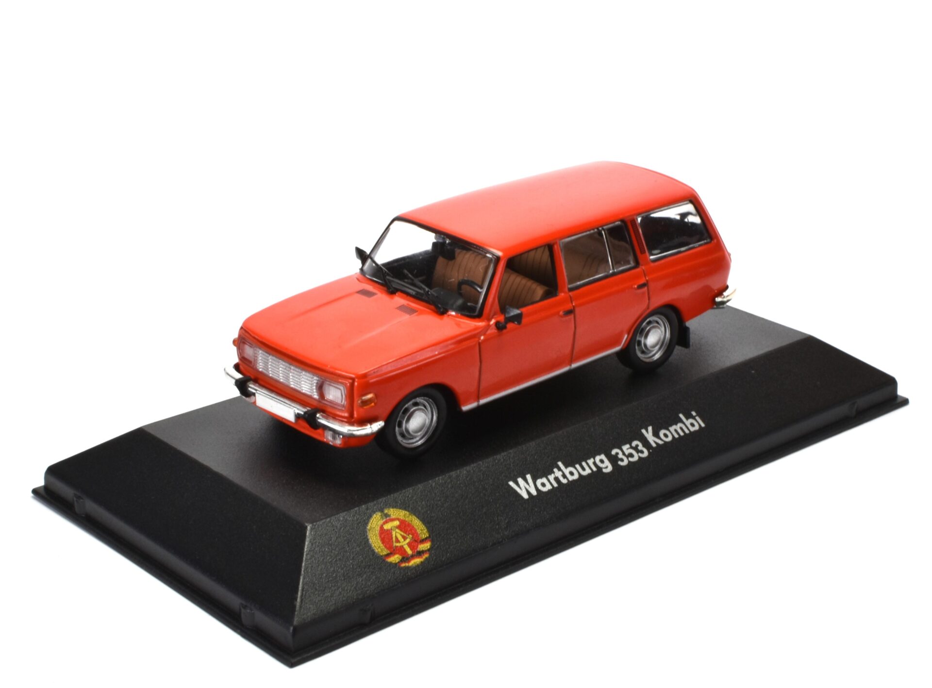ID 52867 orig 1.jpg 1:43 Atlas DDR Collection Wartburg 353 Kombi red