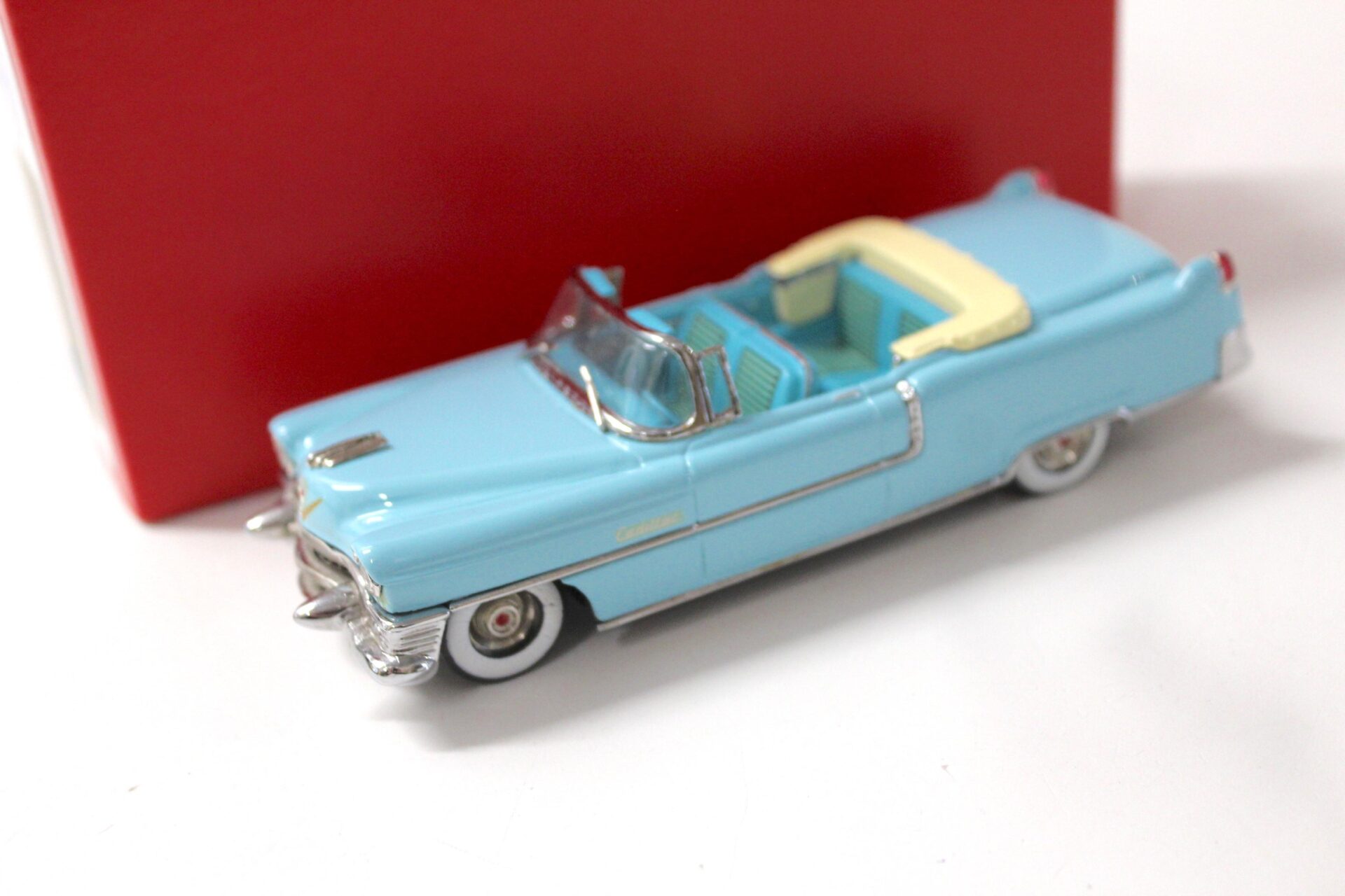 ID 53388 orig.jpg 1:43 ZAUGG Models Cadillac Coupe de Ville Series 62 - 1955 blue