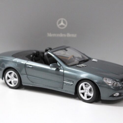 1:18 Minichamps Mercedes SL-Klasse R230 Mopf amiant green DEALER VERSION