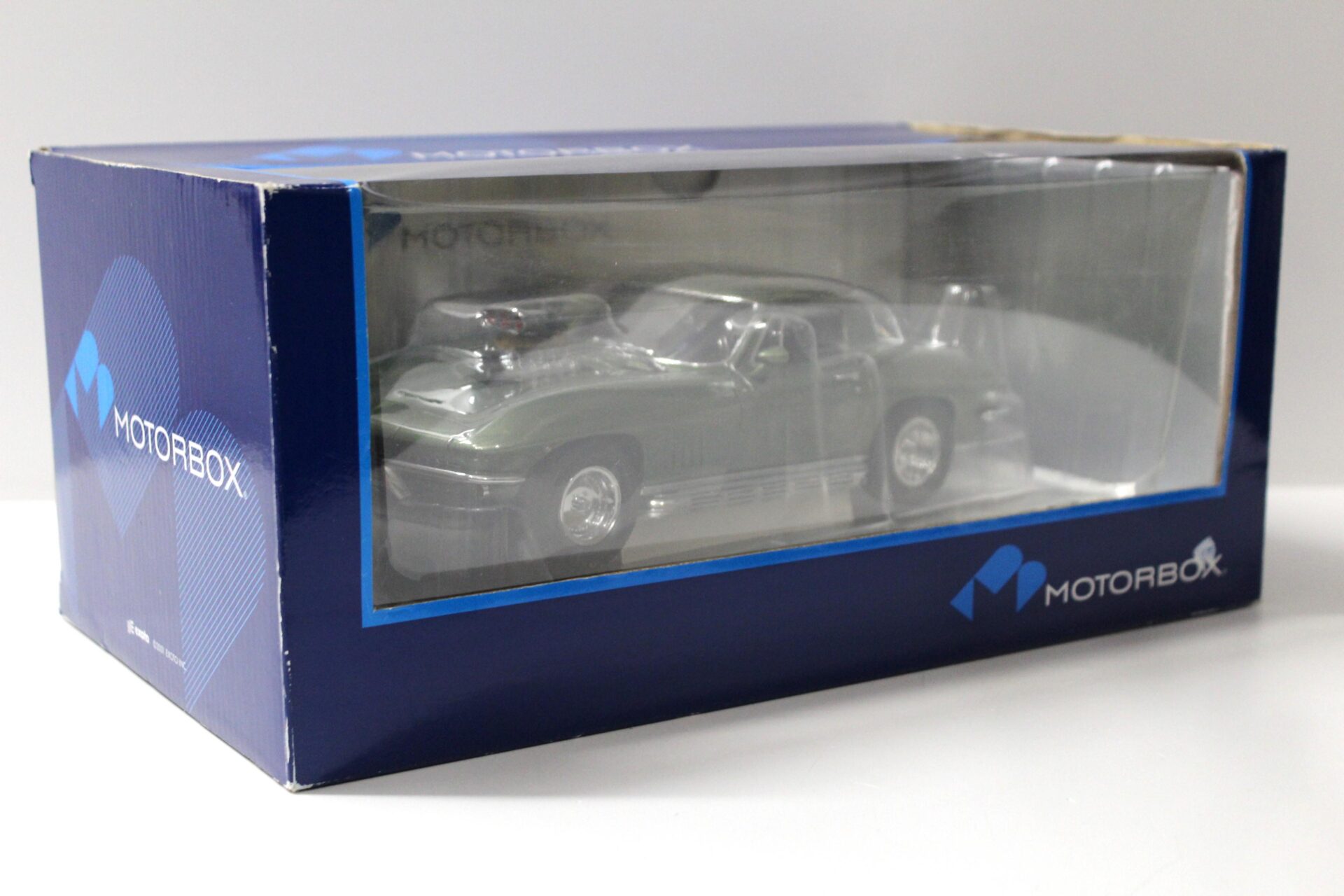 1:18 Exoto Motorbox Chevrolet Corvette C2 Stingray Street Rod green metallic