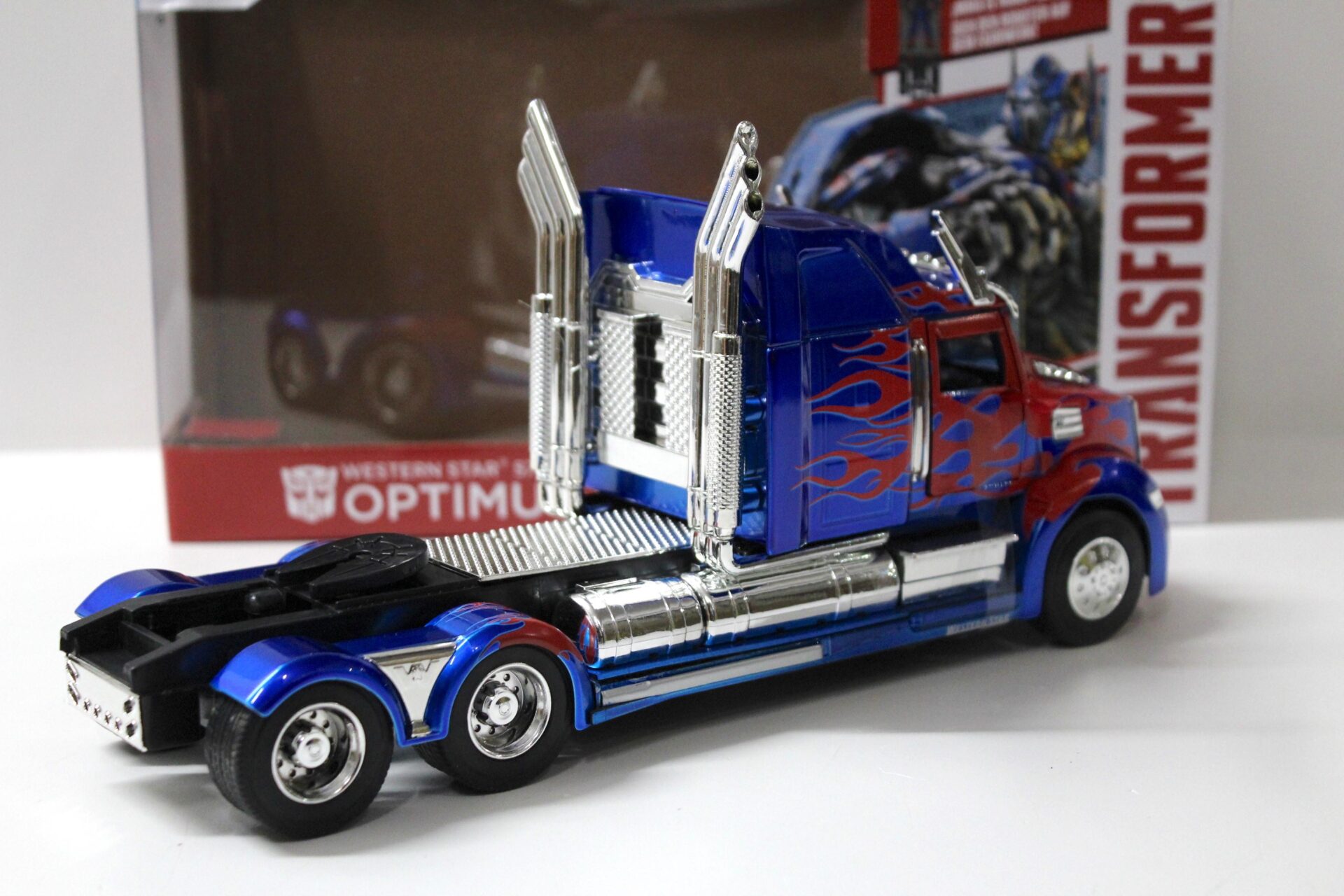 1:24 Jada Toys Western Star 5700 XE Transformers T5 Optimus Prime