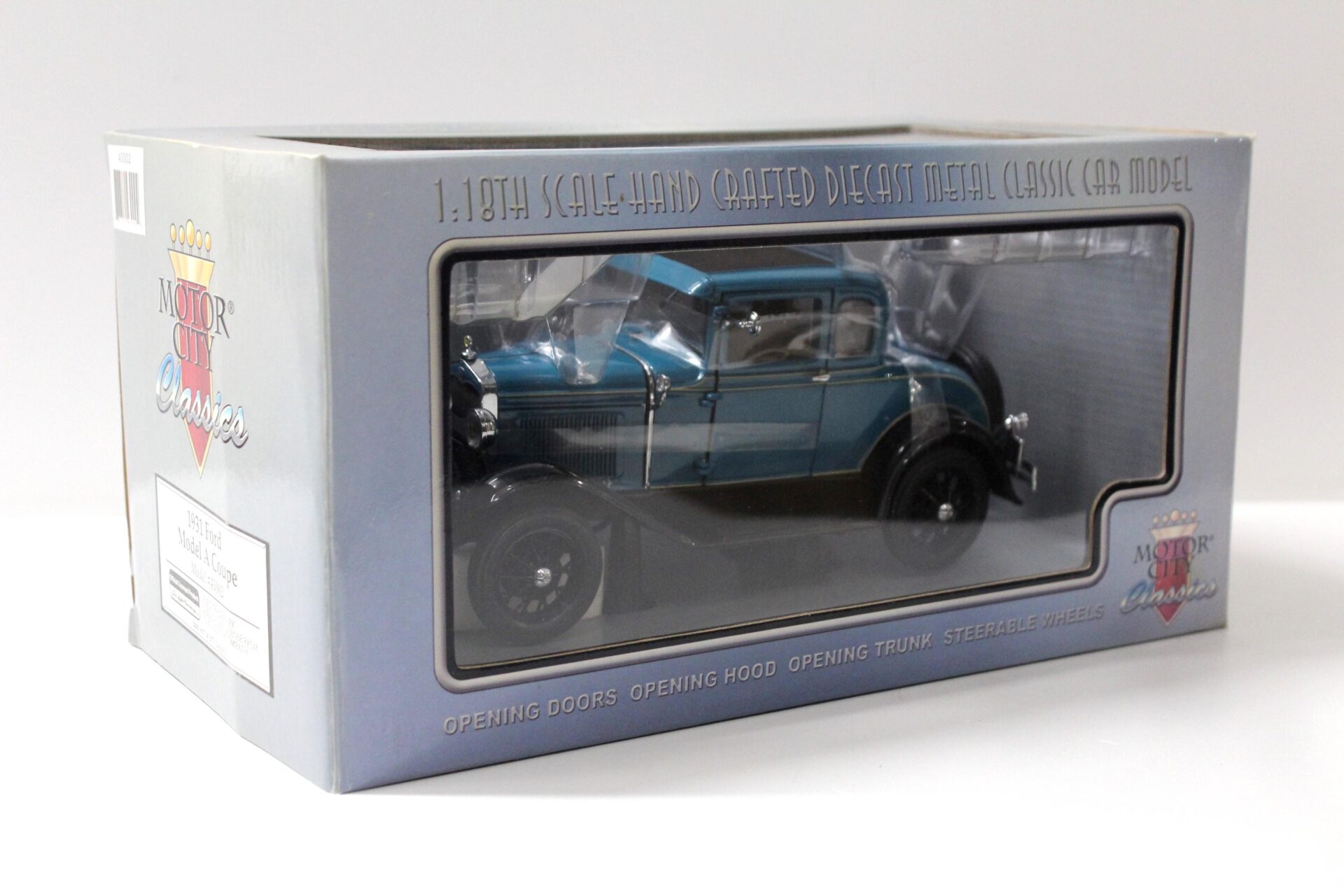 1:18 Motor City Classics 1931 Ford Model A Coupe blue/ black