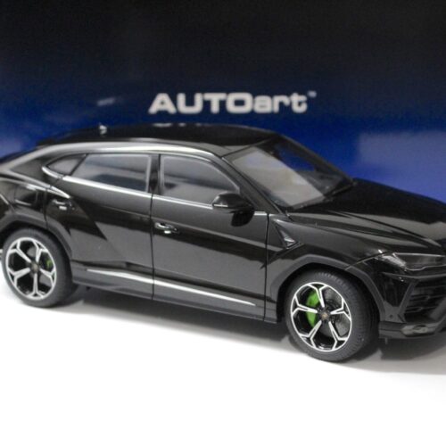 1:18 AUTOart Lamborghini Urus 2018 Nero Noctis/ Solid black - Image 2