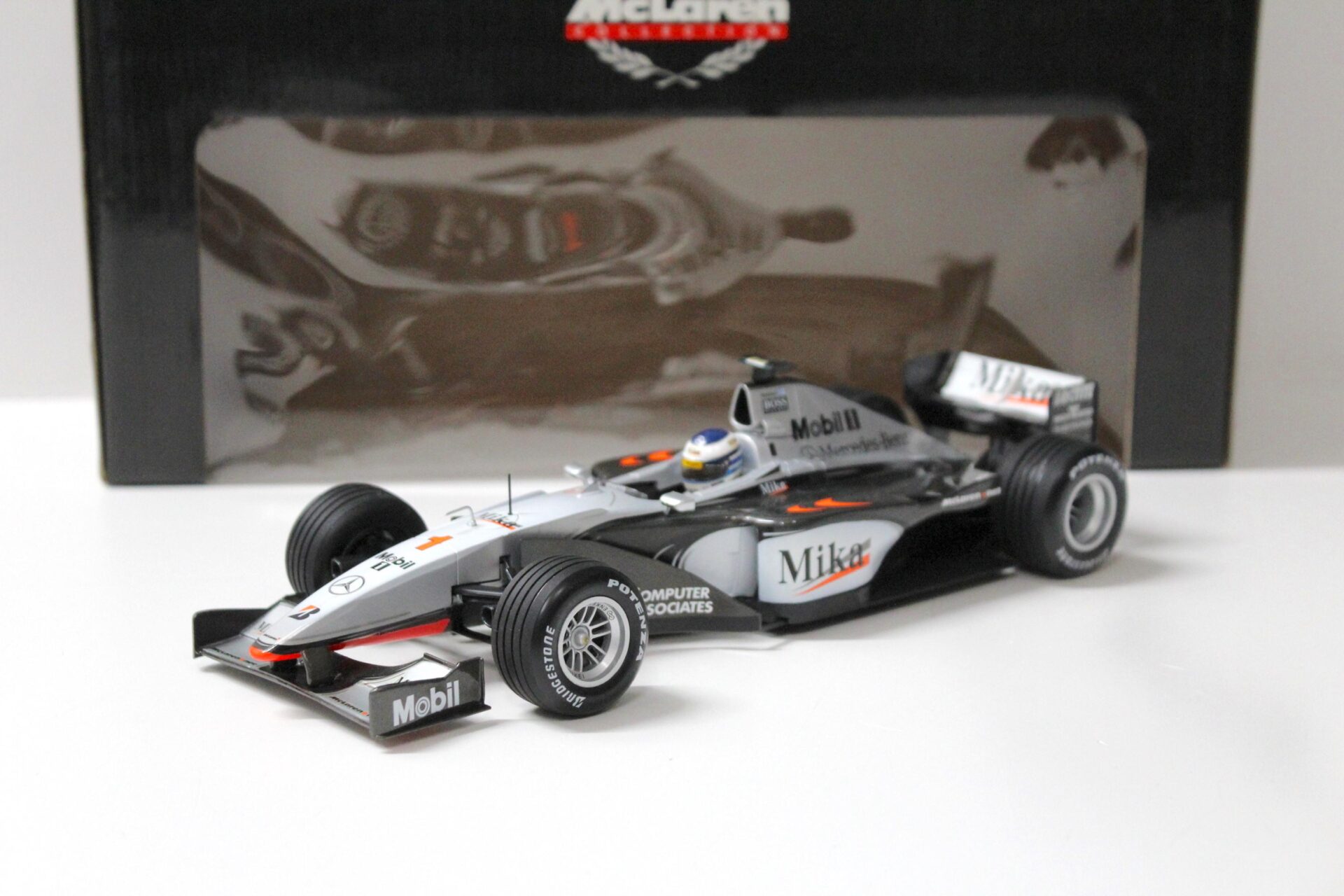 ID 55184 orig.jpg 1:18 Minichamps F1 McLaren Mercedes MP4/14 Mika Hakkinen #1
