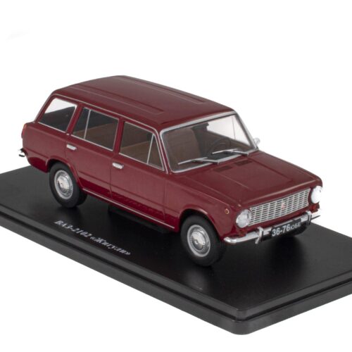 1:24 Hachette East Legendary VAZ-2102 Lada Wagon dark red 1971
