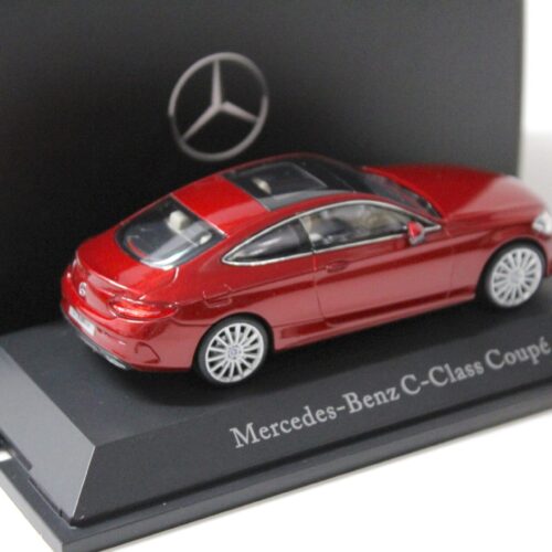1:43 Kyosho Mercedes C-Klasse Coupe C205 hyacinth red metallic DEALER VERSION