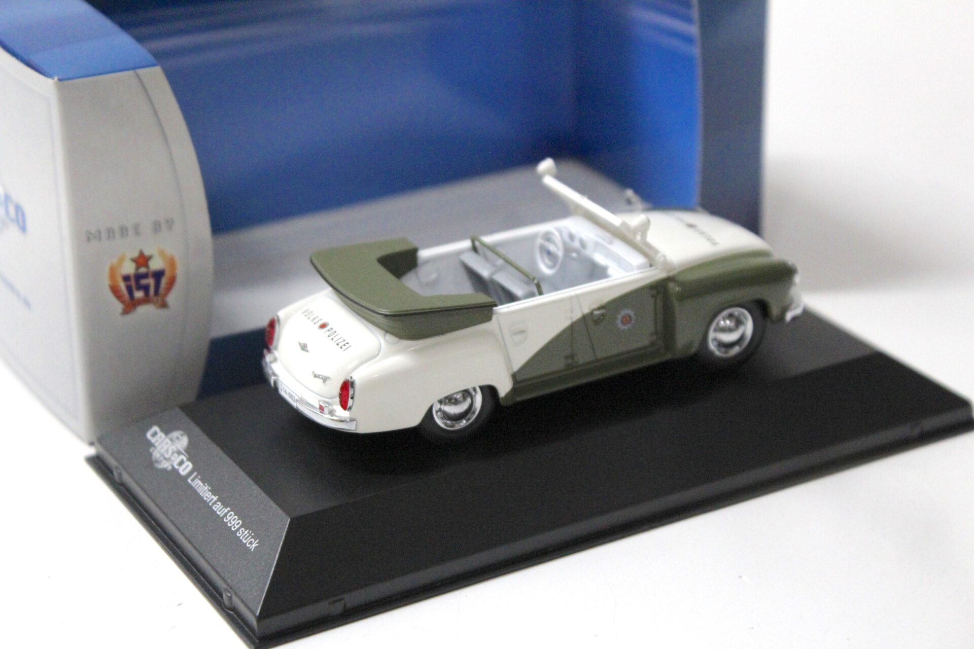 1:43 Cars&Co IST Wartburg 311-4 Kübel Volkspolizei VP green/ white