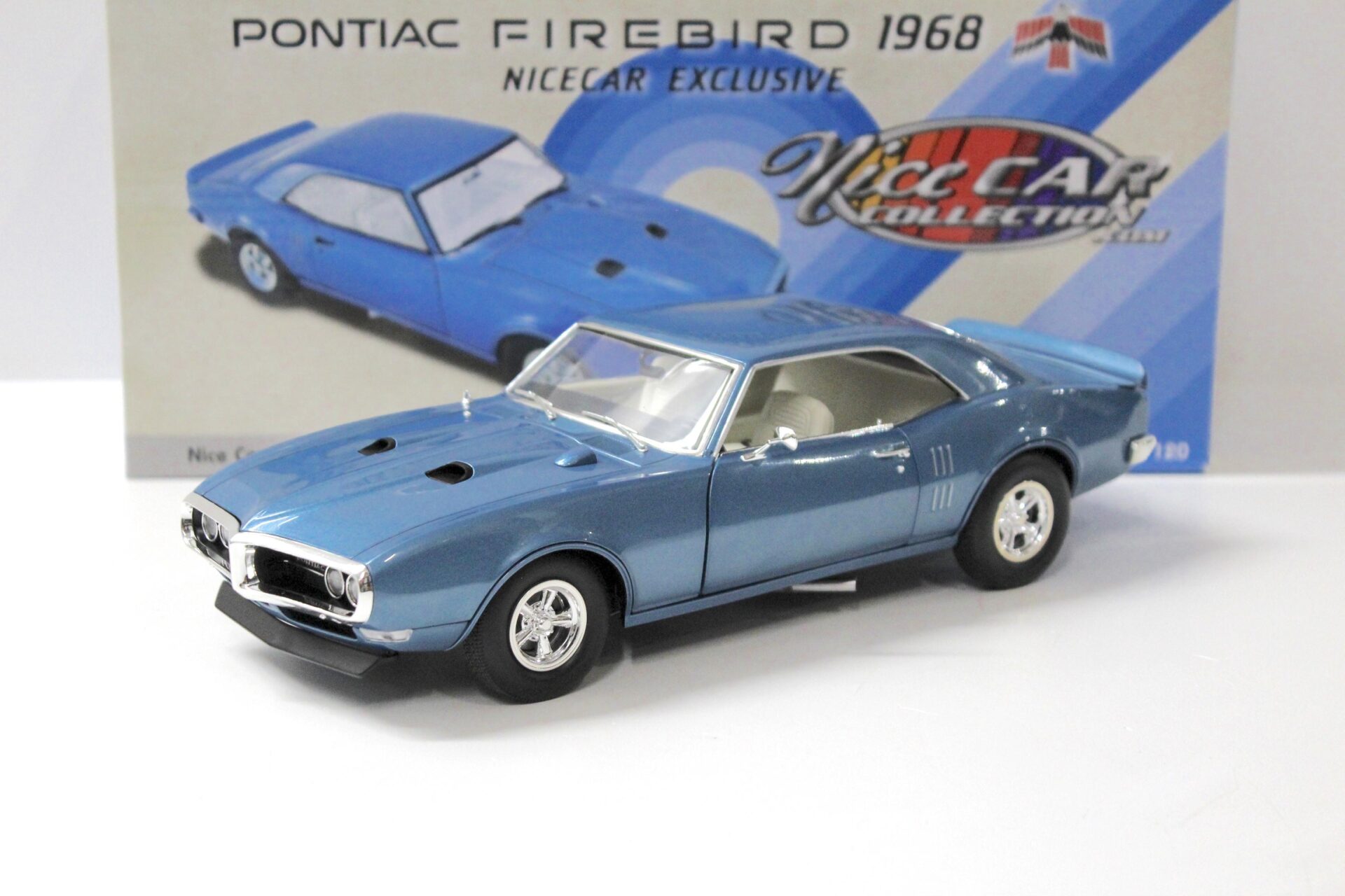 ID 56620 orig.jpg 1:18 ACME 1968 Pontiac Firebird Lucerne blue *NICE CAR* Limited 120 pcs.