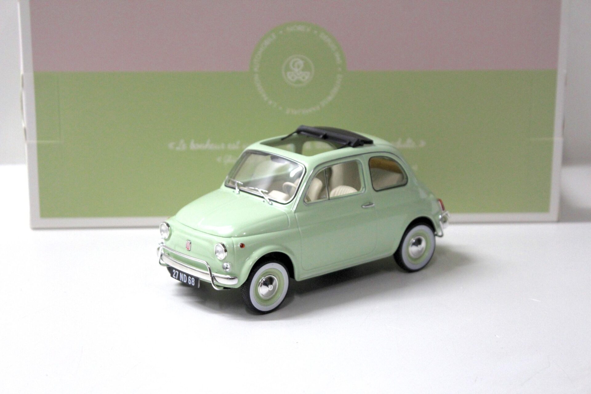 1:18 Norev Fiat 500 L green 1968 with Special Birth Pack