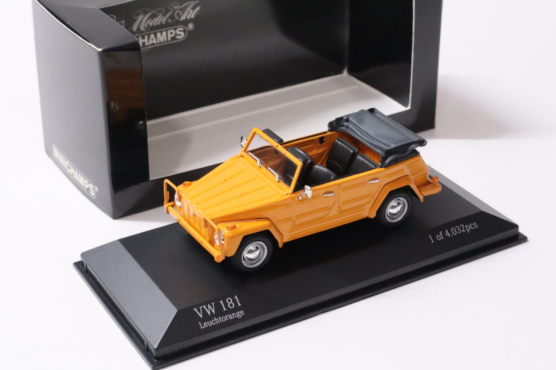 ID 57954 orig 1.jpg 1:43 Minichamps VW 181 Kübelwagen 1969-79 Leucht orange