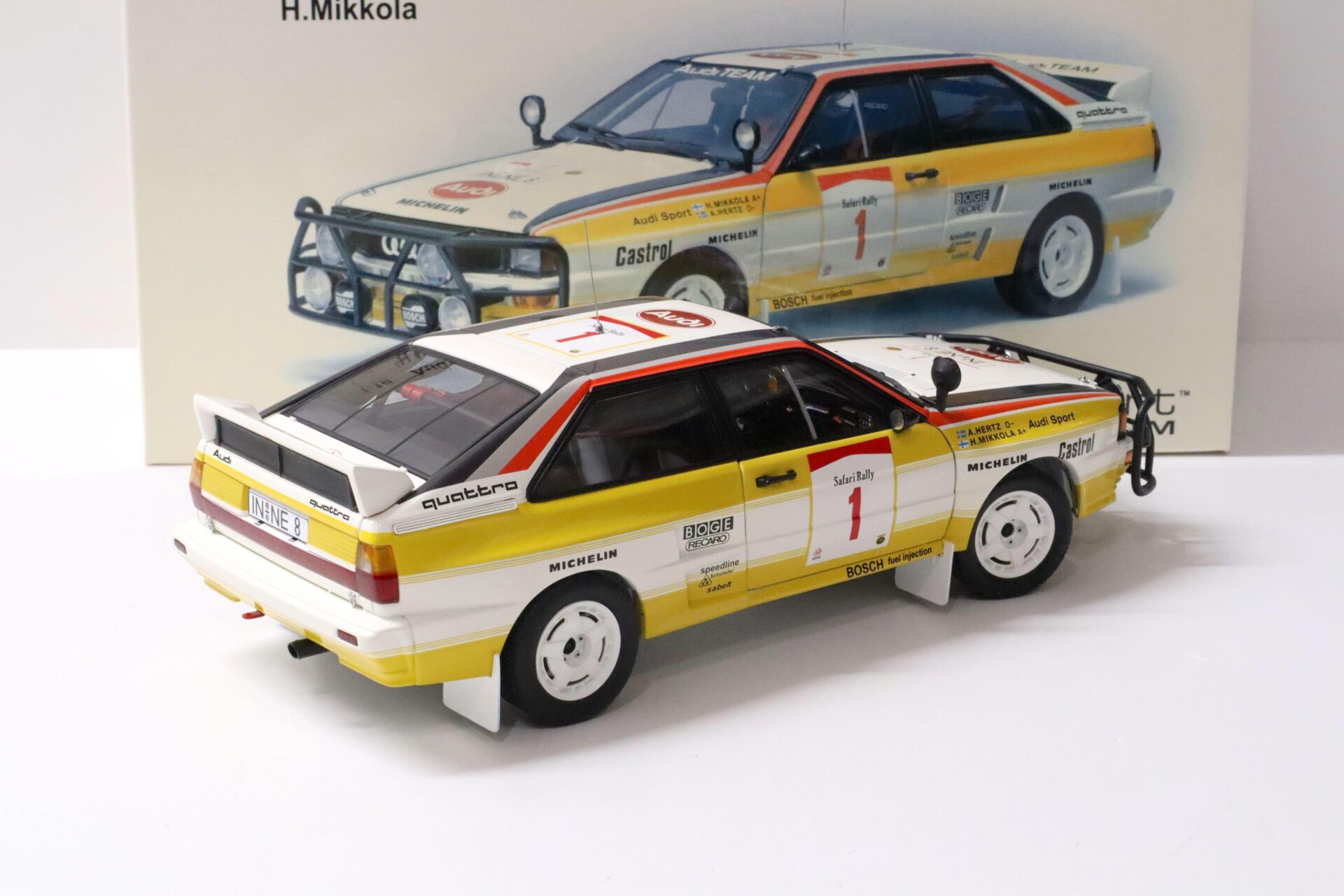 ミニカー AUTOart Audi quattro Safari rallye 1984 1:18 AUTOart Audi Quattro Safari Rallye 1984 H.Mikkola #1