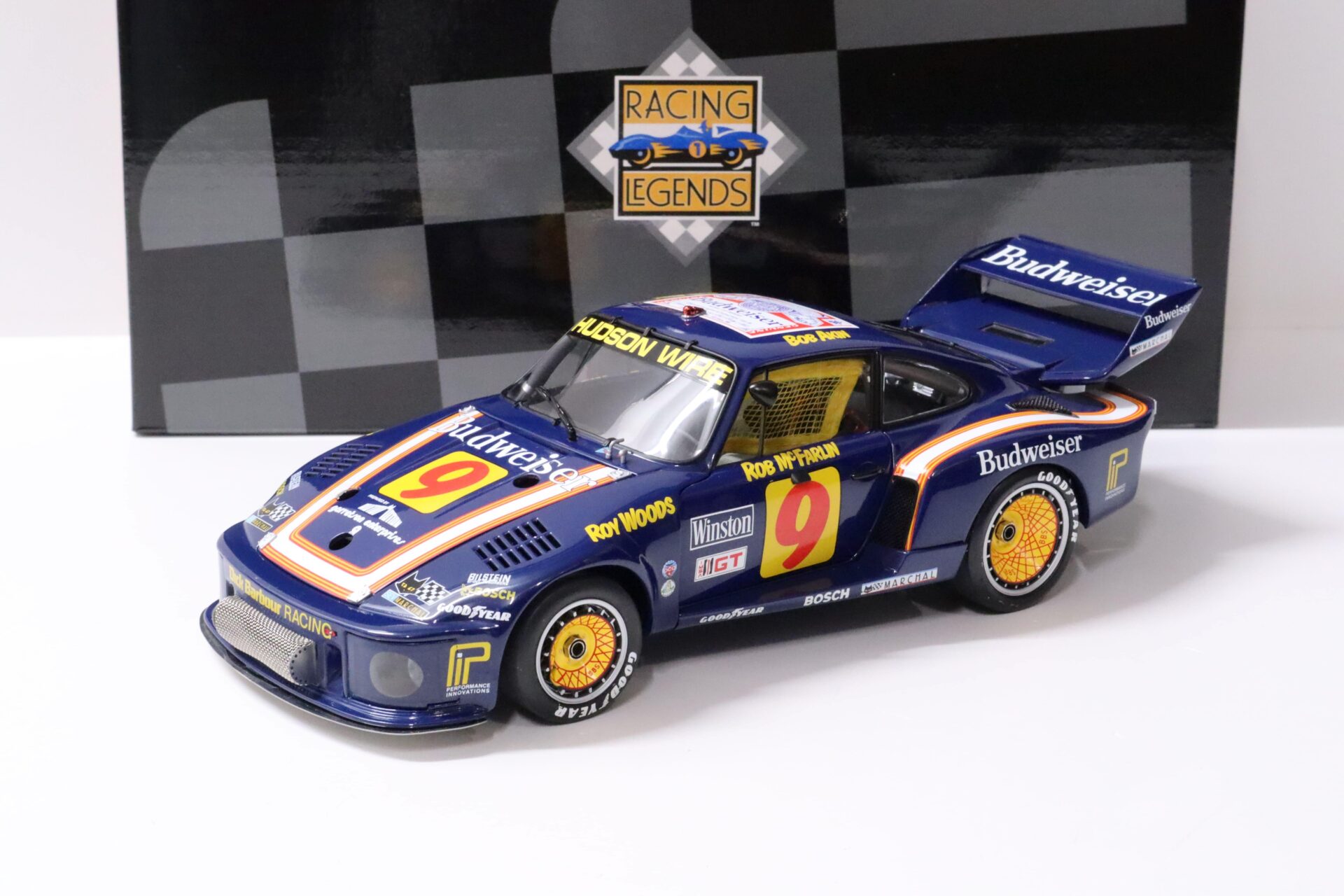 ID 58685 orig 1.jpg 1:18 Exoto Porsche 935 Turbo 12h Winner Sebring 1979 BUDWEISER #9 Akin/McFarlin/Woods
