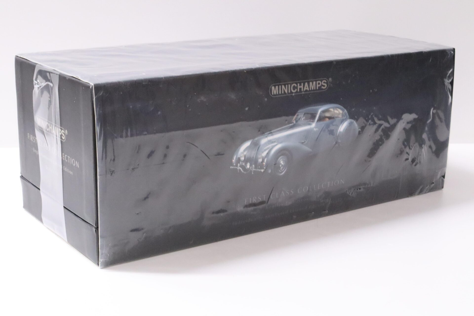 1:18 Minichamps Bentley Embiricos 1938 grey metallic