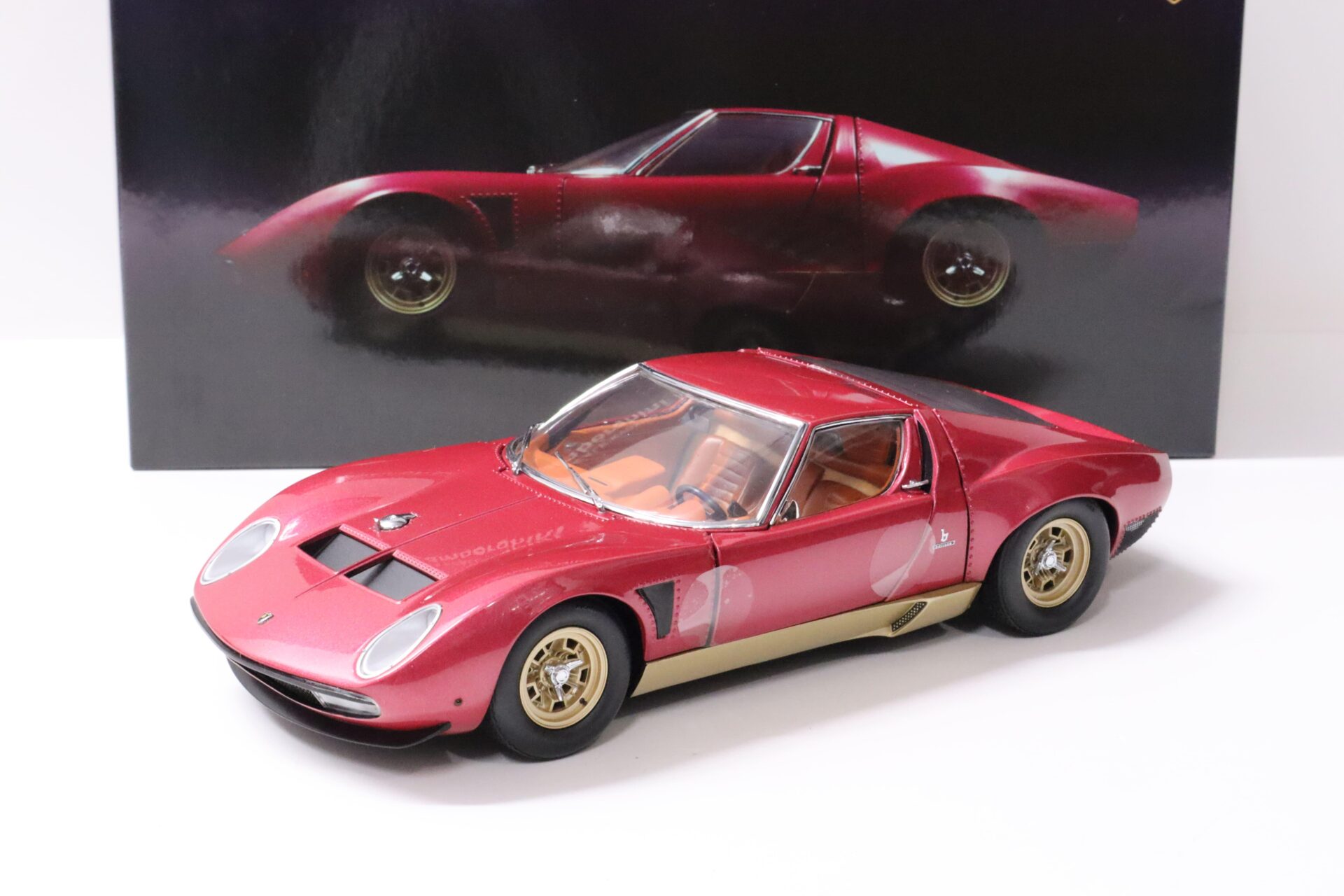 ID 59759 orig 1.jpg 1:18 Kyosho Lamborghini Miura Jota SVJ Coupe Burgundy red