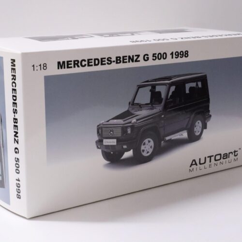 1:18 AUTOart Mercedes G-Class G500 SWB 1998 black - Image 4