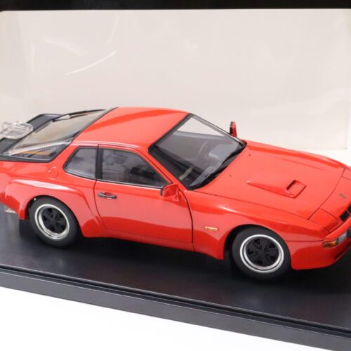 1:18 AUTOart Porsche 924 Carrera GT 1980 Guards red