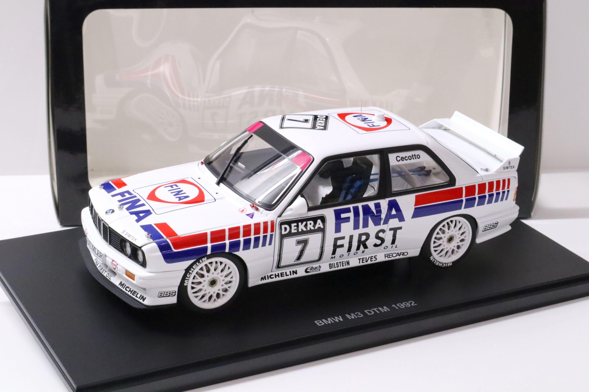 1:18 AUTOart BMW M3 (E30) DTM 1992 FINA #7 C.Cecotto white