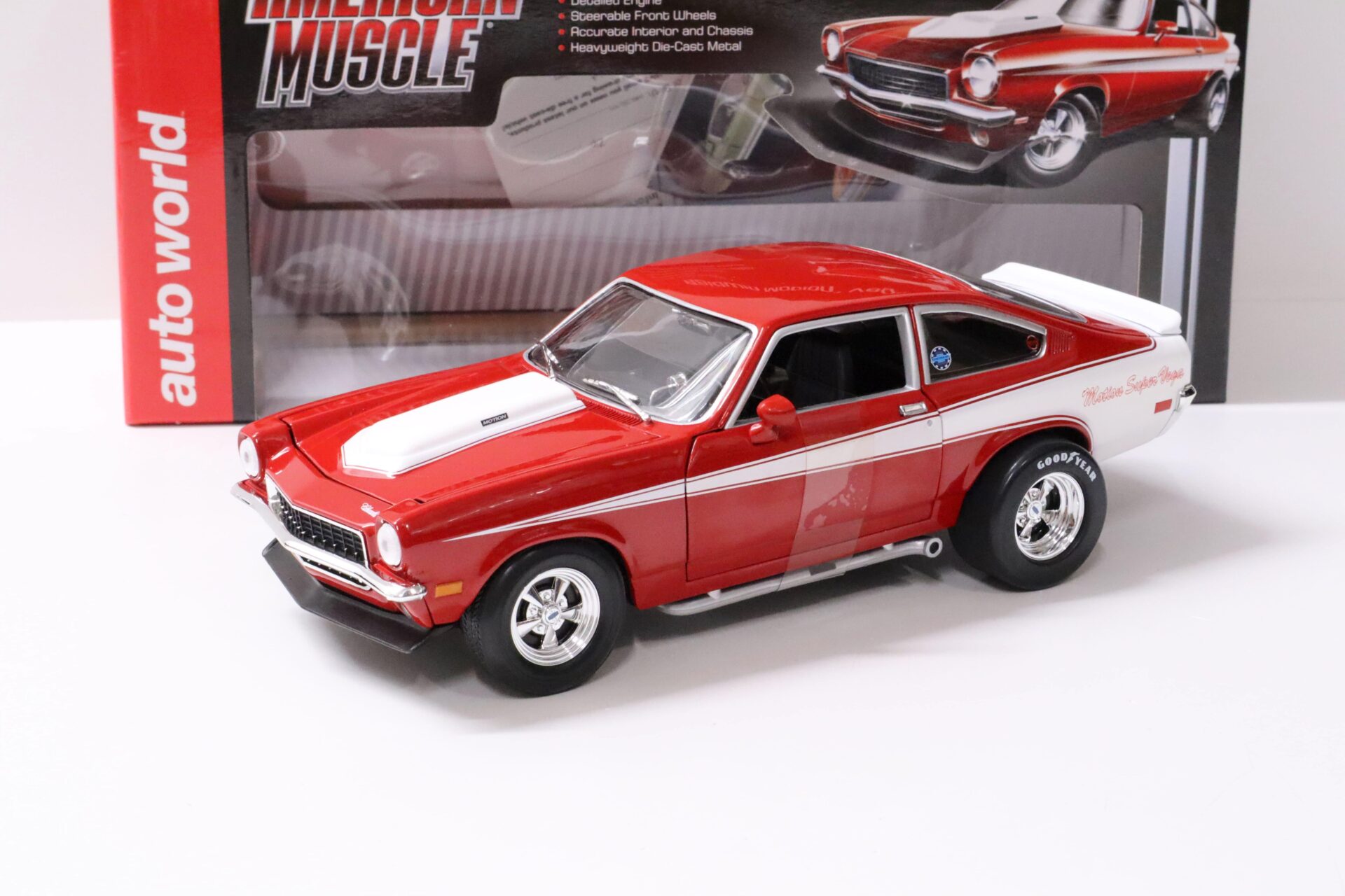 ID 60196 orig 1.jpg 1:18 Auto World 1971 Chevrolet Vega Baldwin Motion red/ white
