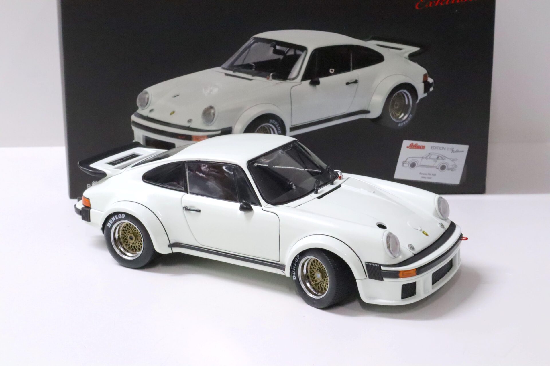 1:18 Schuco Porsche 934 RSR Street Plain grandprix white