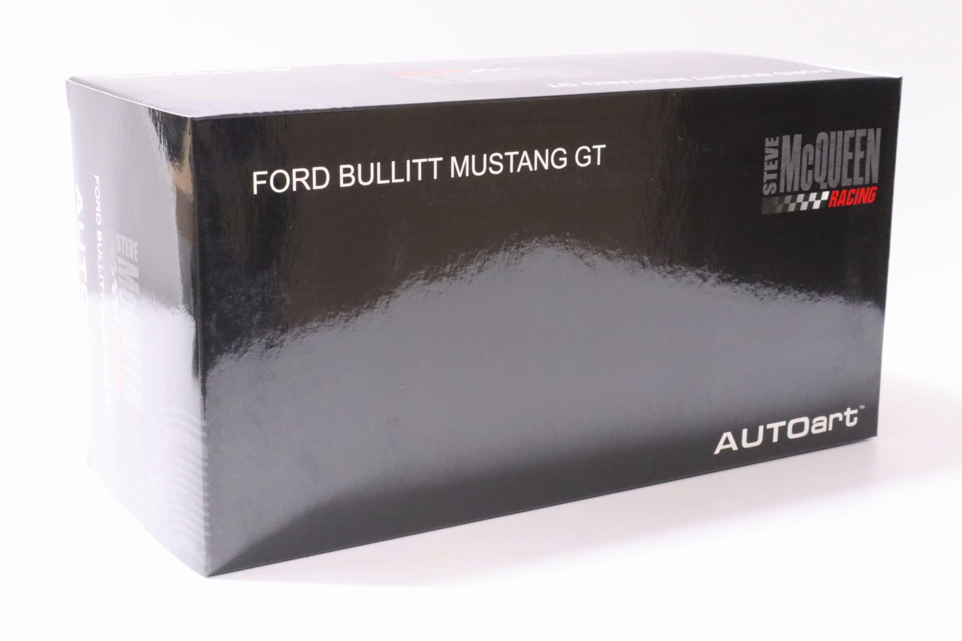 1:18 AUTOart Ford Mustang GT BULLITT 1968 Steve McQueen Version green 72813