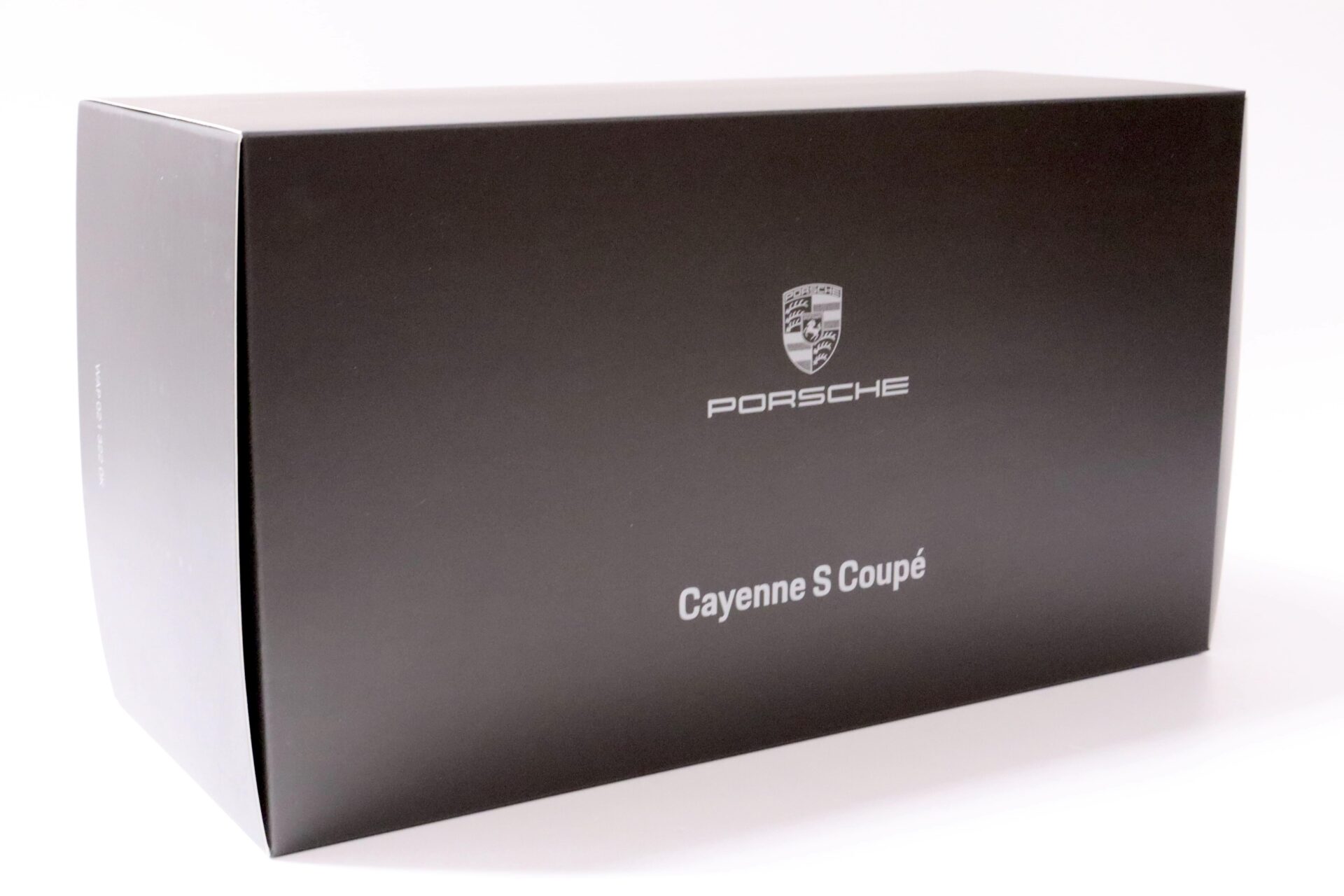 1:18 Norev Porsche Cayenne S Coupe Sport Paket lava orange DEALER VERSION