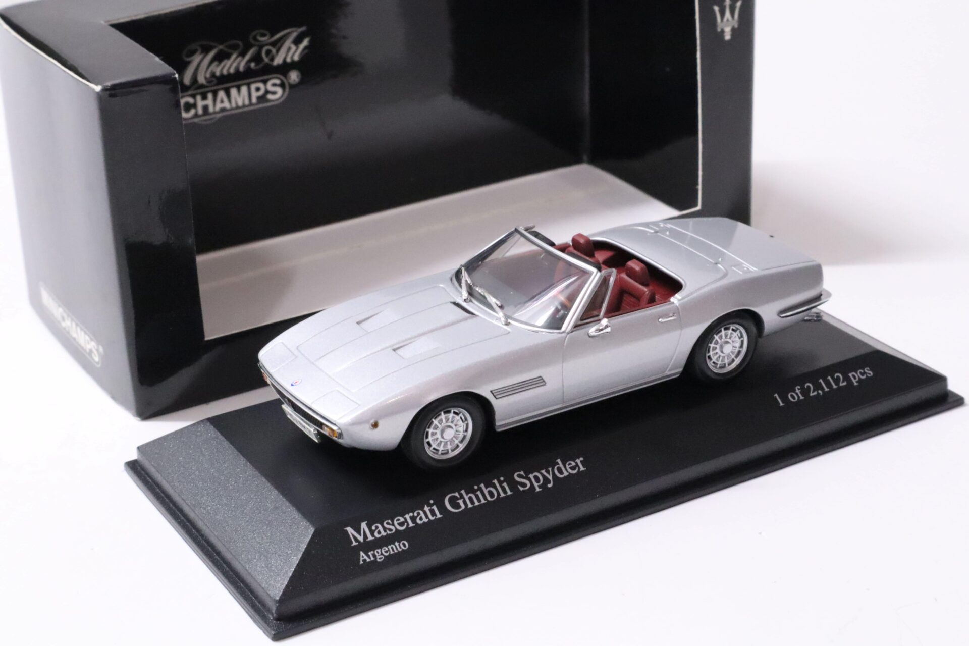 Minichamps Maxichamps 1/43 Maserati Ghibli Spyder 1969 – Noire – Précommande