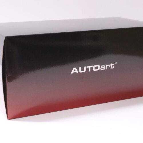 1:18 AUTOart Nissan GT-R LM Nismo 2015 Test Car #23 black