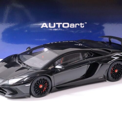 1:18 AUTOart Lamborghini Aventador LP750-4 SV Nero Aldebaran/ Gloss black