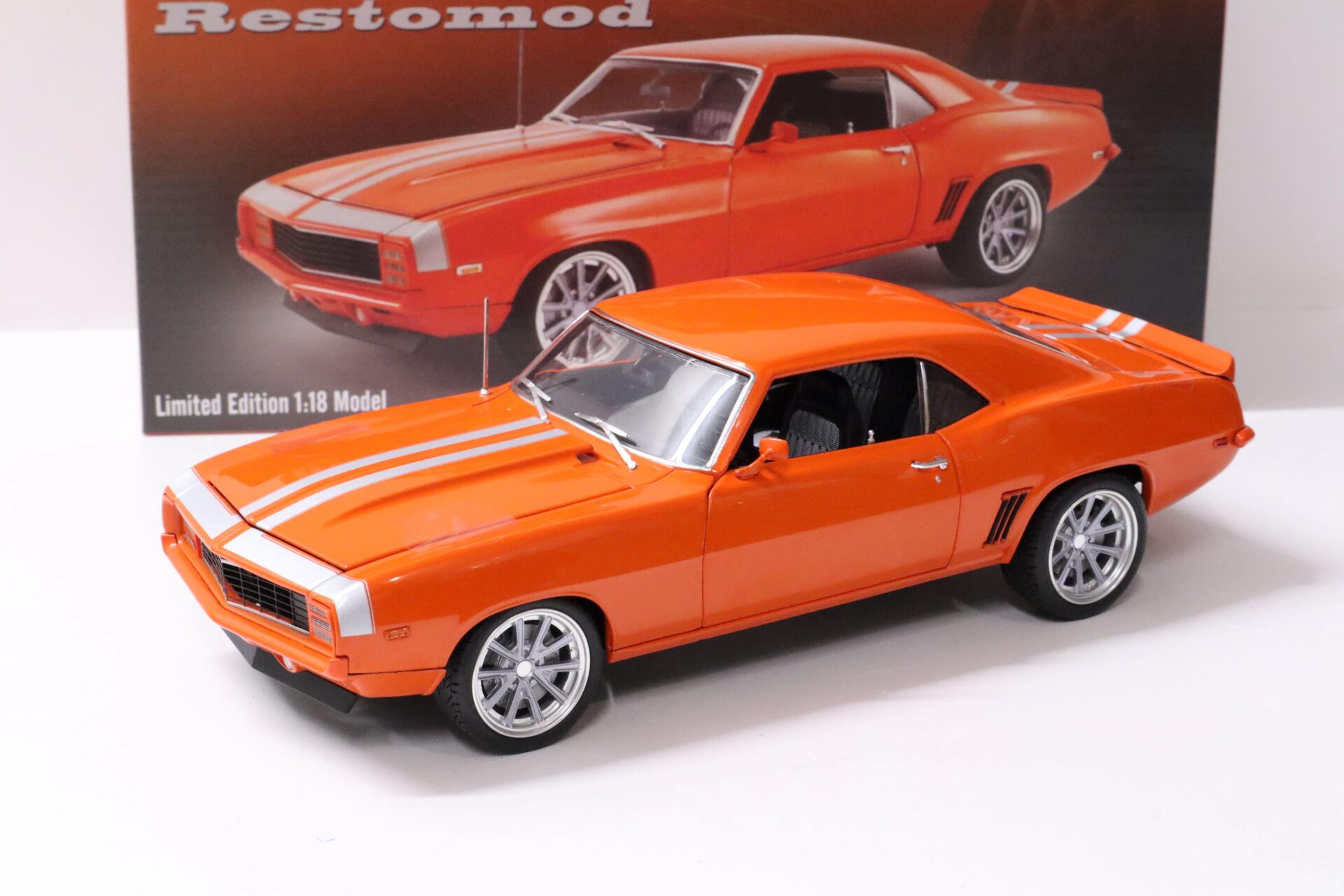 ID 62144 orig 1.jpg 1:18 ACME 1969 Chevrolet Camaro Restomod Coupe hugger orange/ silver stripes