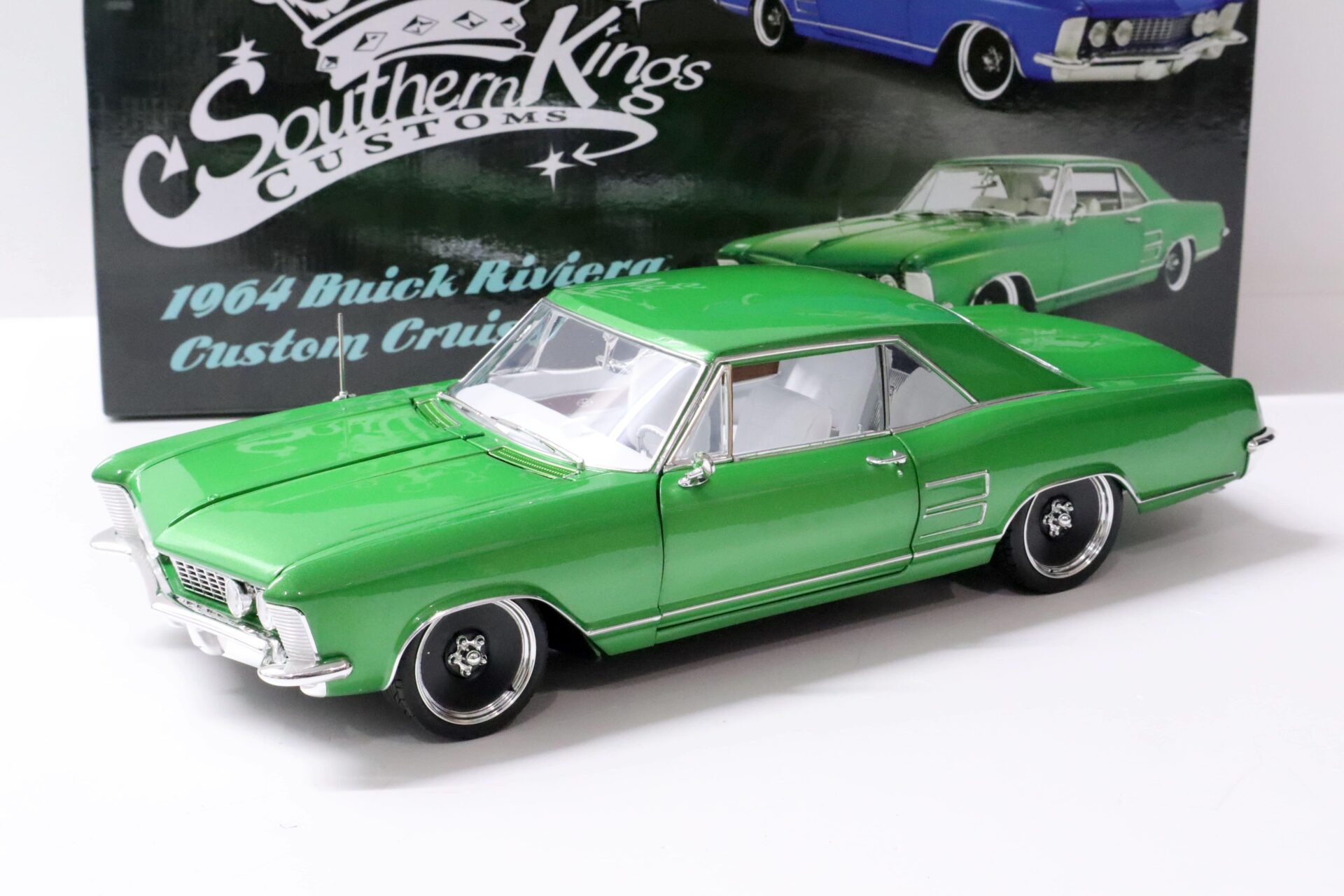 ID 62159 orig 1.jpg 1:18 ACME 1964 Buick Riviera Coupe Custom Cruiser Southern Kings cosmic dust green
