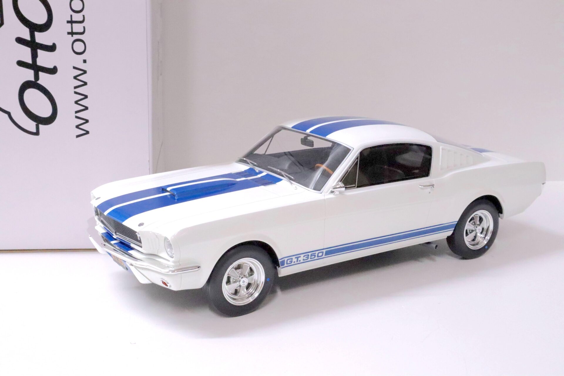 ID 62214 orig.jpg 1:12 OTTO mobile G064 Ford Mustang Shelby GT350 Coupe white 1965