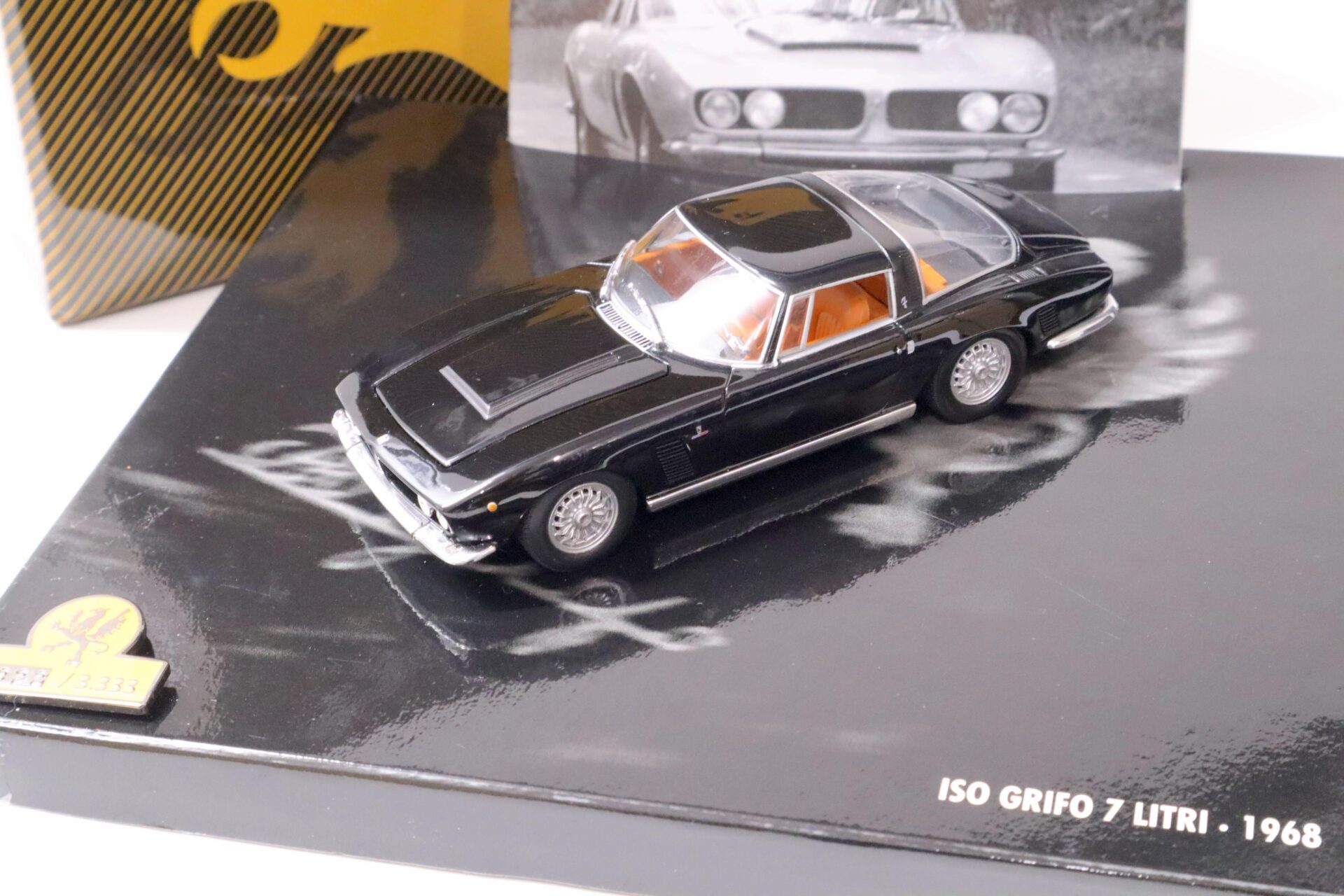 ID 62490 orig 1.jpg 1:43 Minichamps ISO Grifo 7 litri V8 black 1968