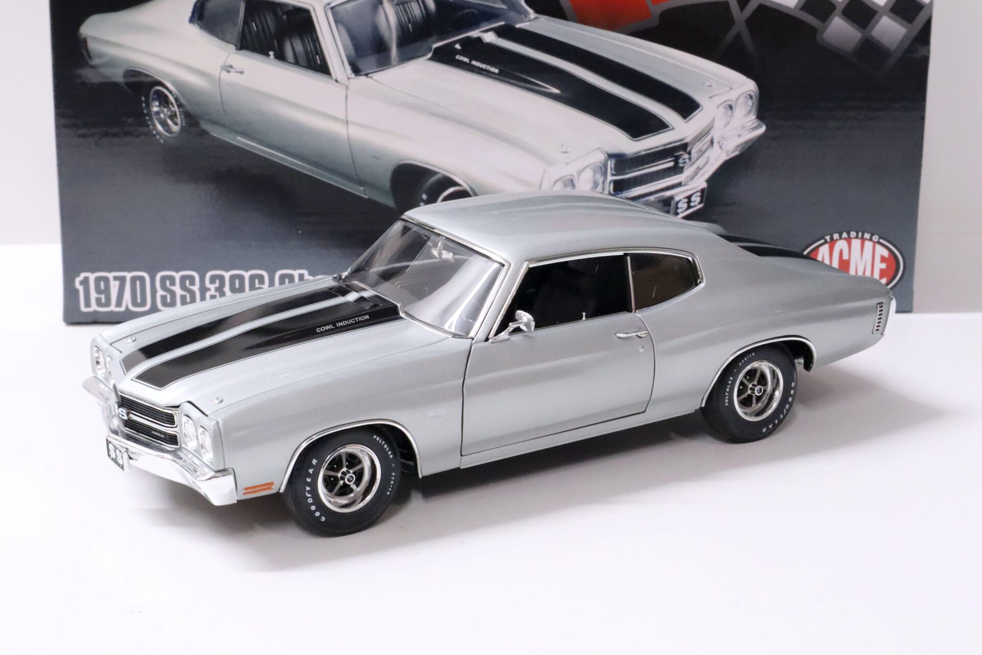1:18 ACME 1970 Chevrolet Chevelle SS 396 Coupe silver/ black