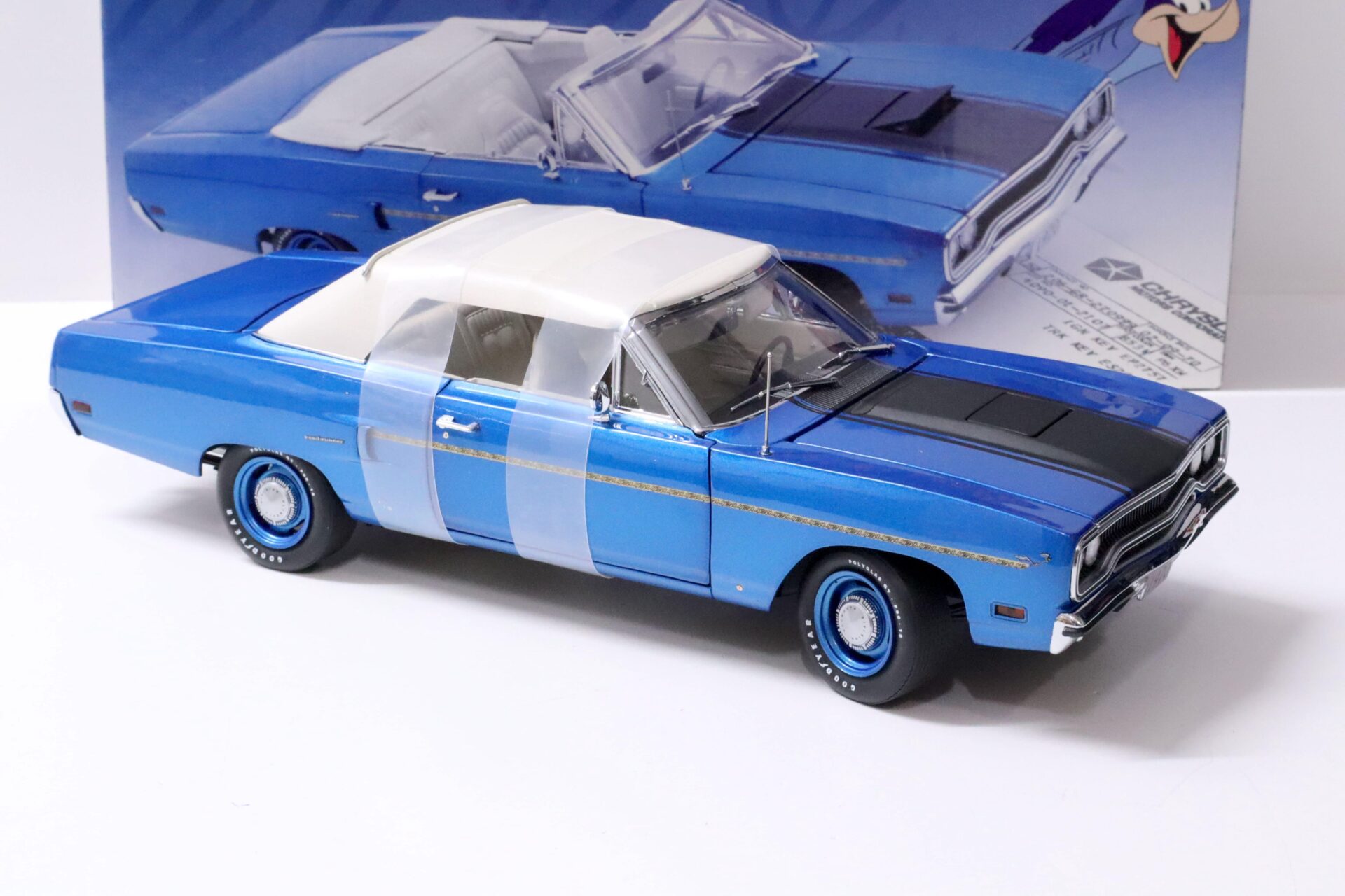 1:18 GMP 1970 Plymouth Road Runner Convertible 1 of1 Factory Produced blue