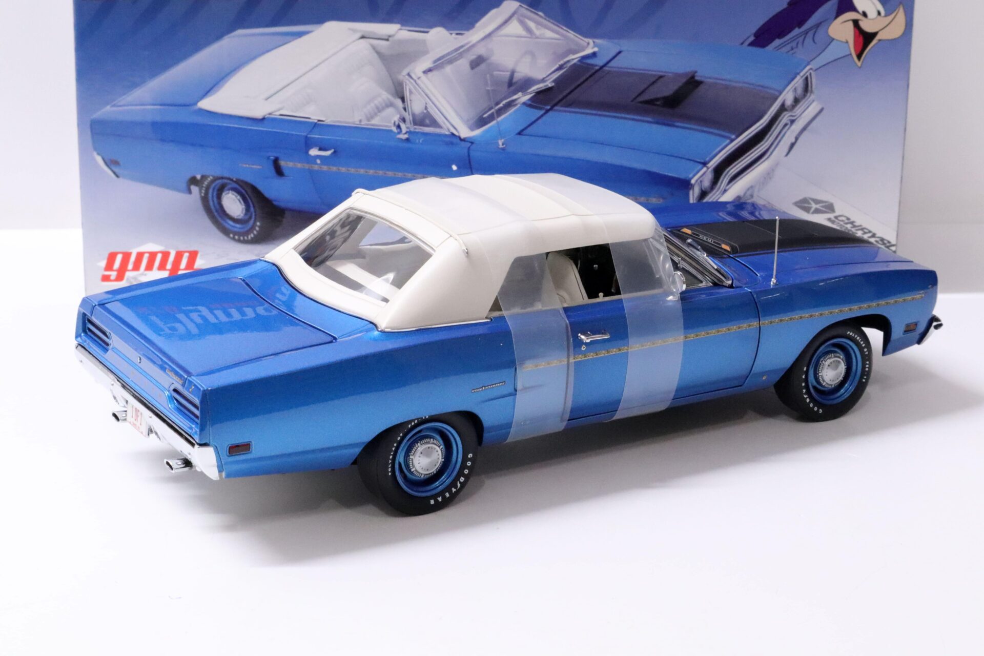 1:18 GMP 1970 Plymouth Road Runner Convertible 1 of1 Factory Produced blue