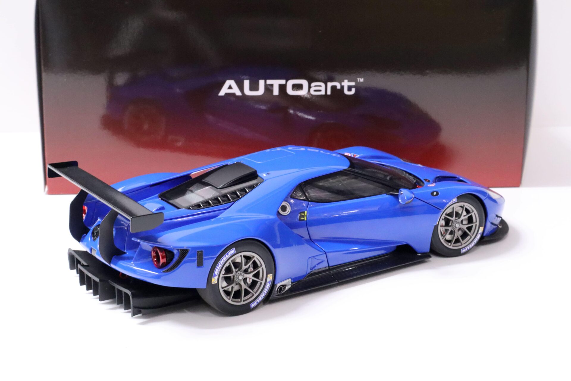 1:18 AUTOart Ford GT LM Le Mans 2018 Plain Body Color Version blue 81812