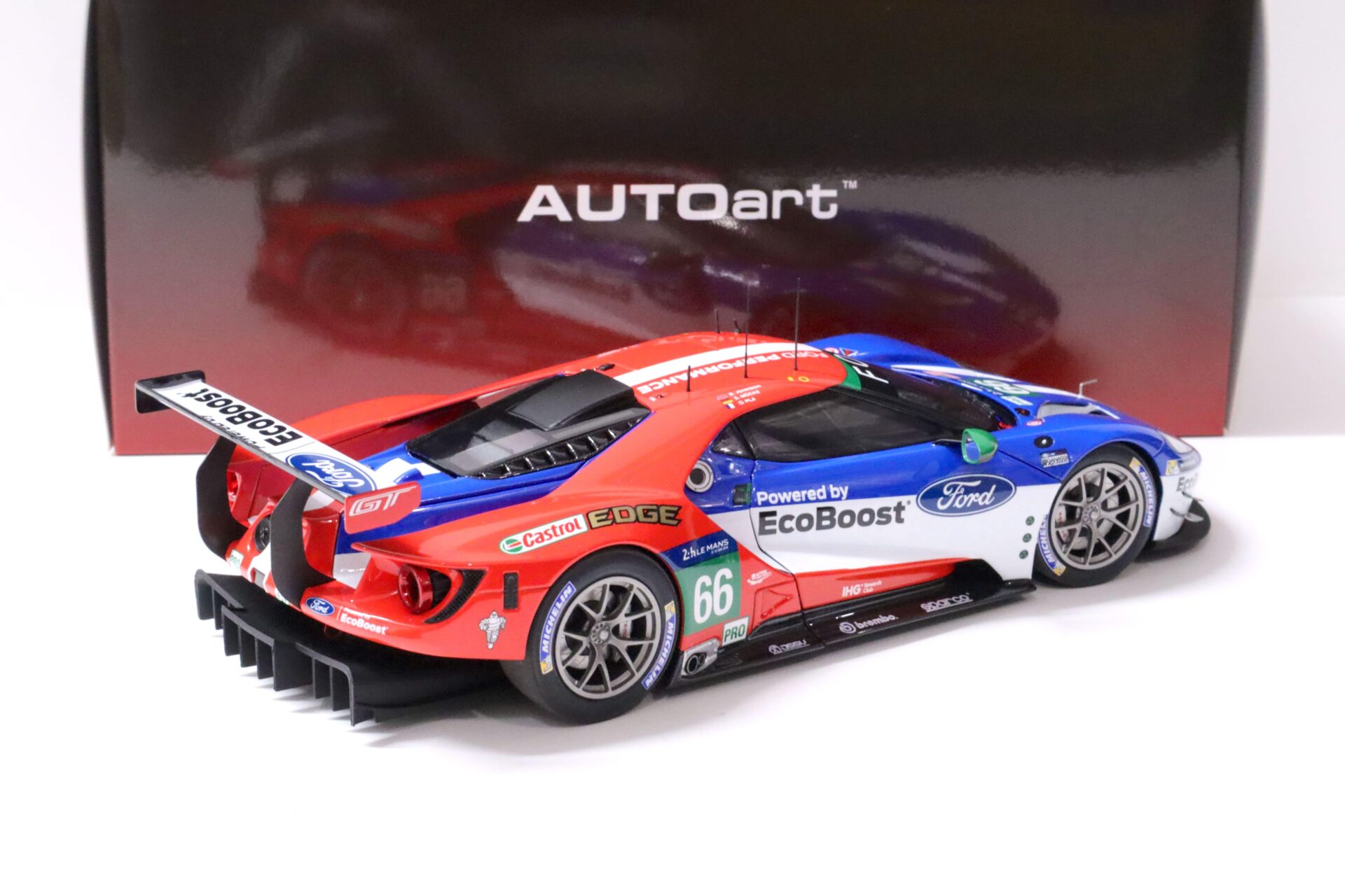 1:18 AUTOart Ford GT Le Mans LM 2016 B.Johnson/S.Mucke/O.Pla #66