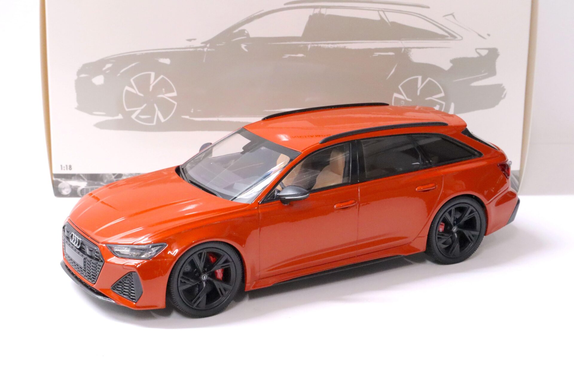 1:18 Minichamps Audi RS6 Avant (C8) 2019 orange metallic