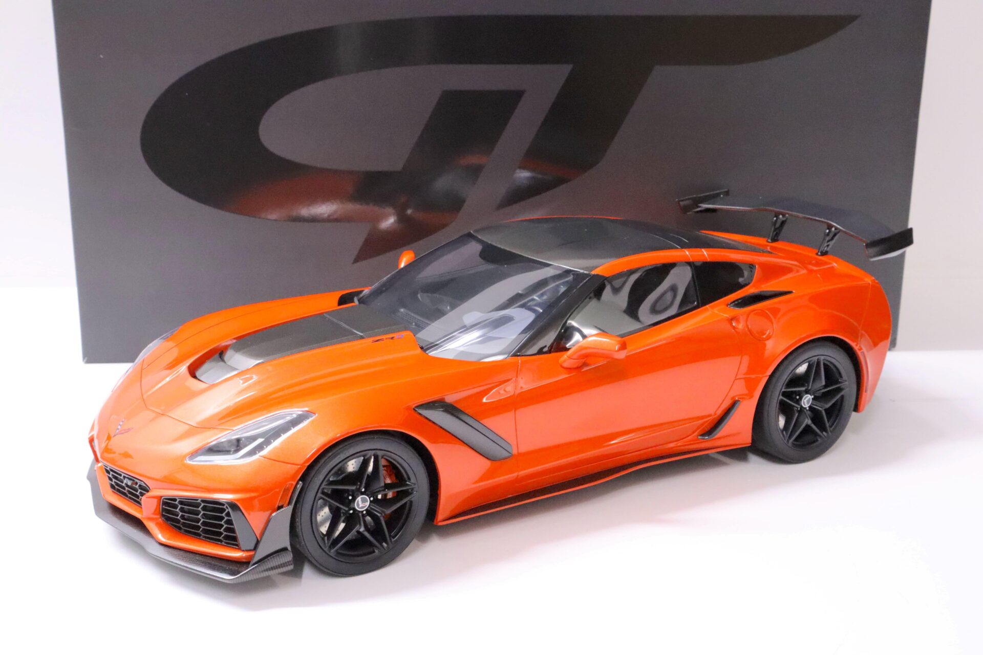 ID 63705 orig 1.jpg 1:12 GT Spirit GT246 Chevrolet Corvette C7 ZR1 orange 2018