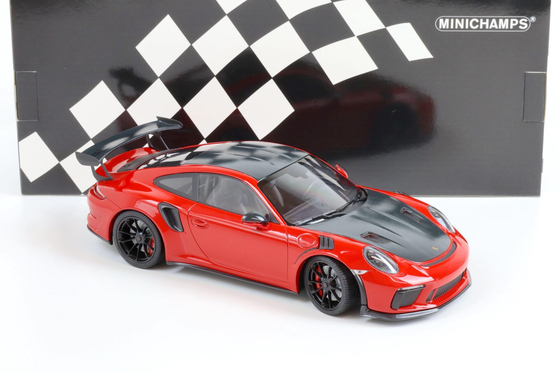 1:18 Minichamps Porsche 911 (991.2) GT3 RS Weissach Package red/ black wheel