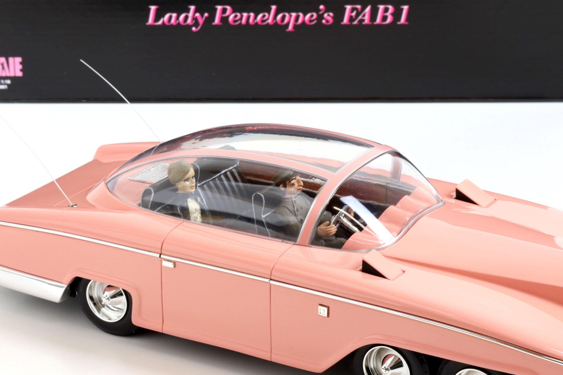1:18 AMIE Rolls Royce Lady Penelope´s FAB1 Thunderbirds pink with figures