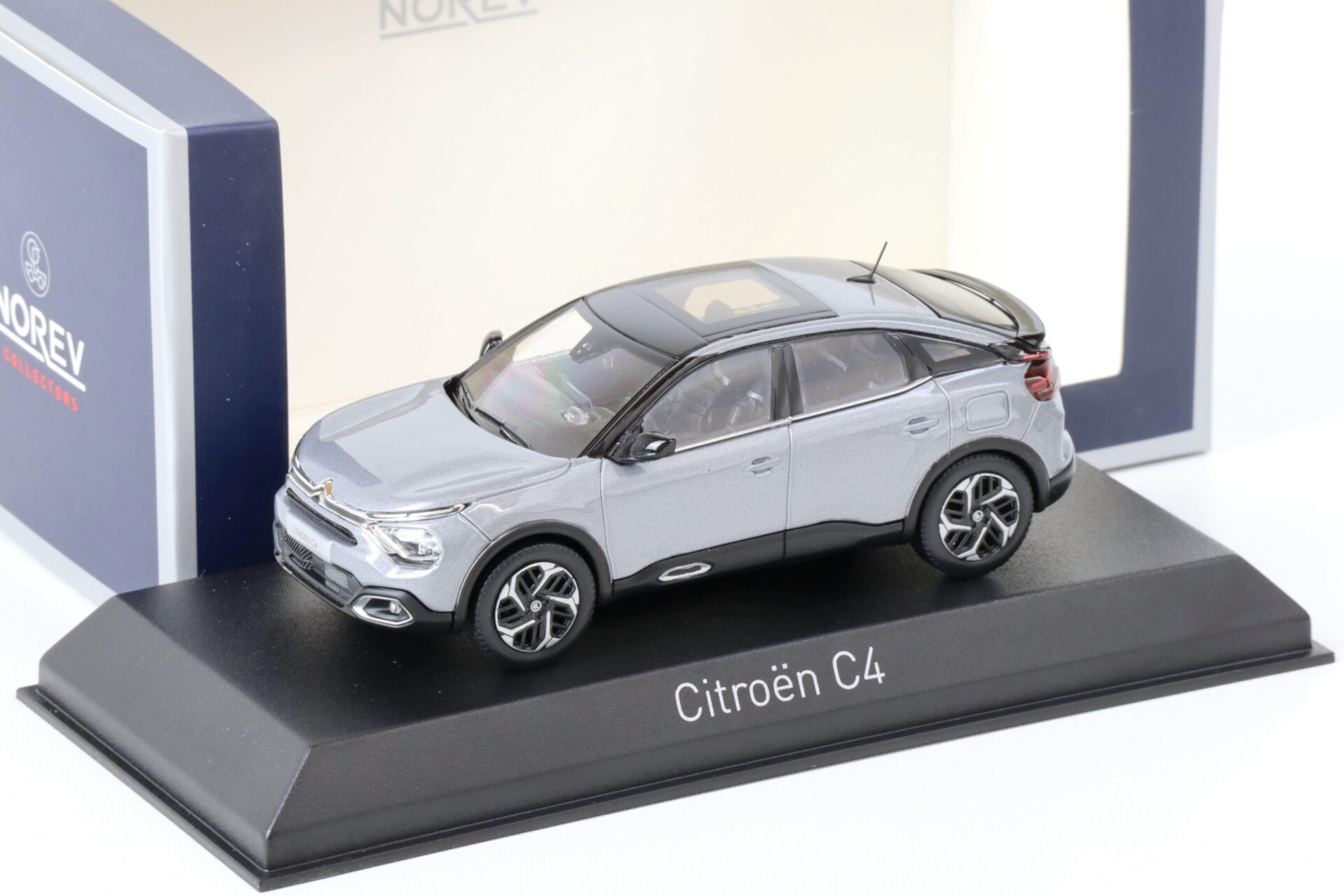 ID 67531 orig.jpg 1:43 Norev Citroen C4 Steel grey metallic 2020