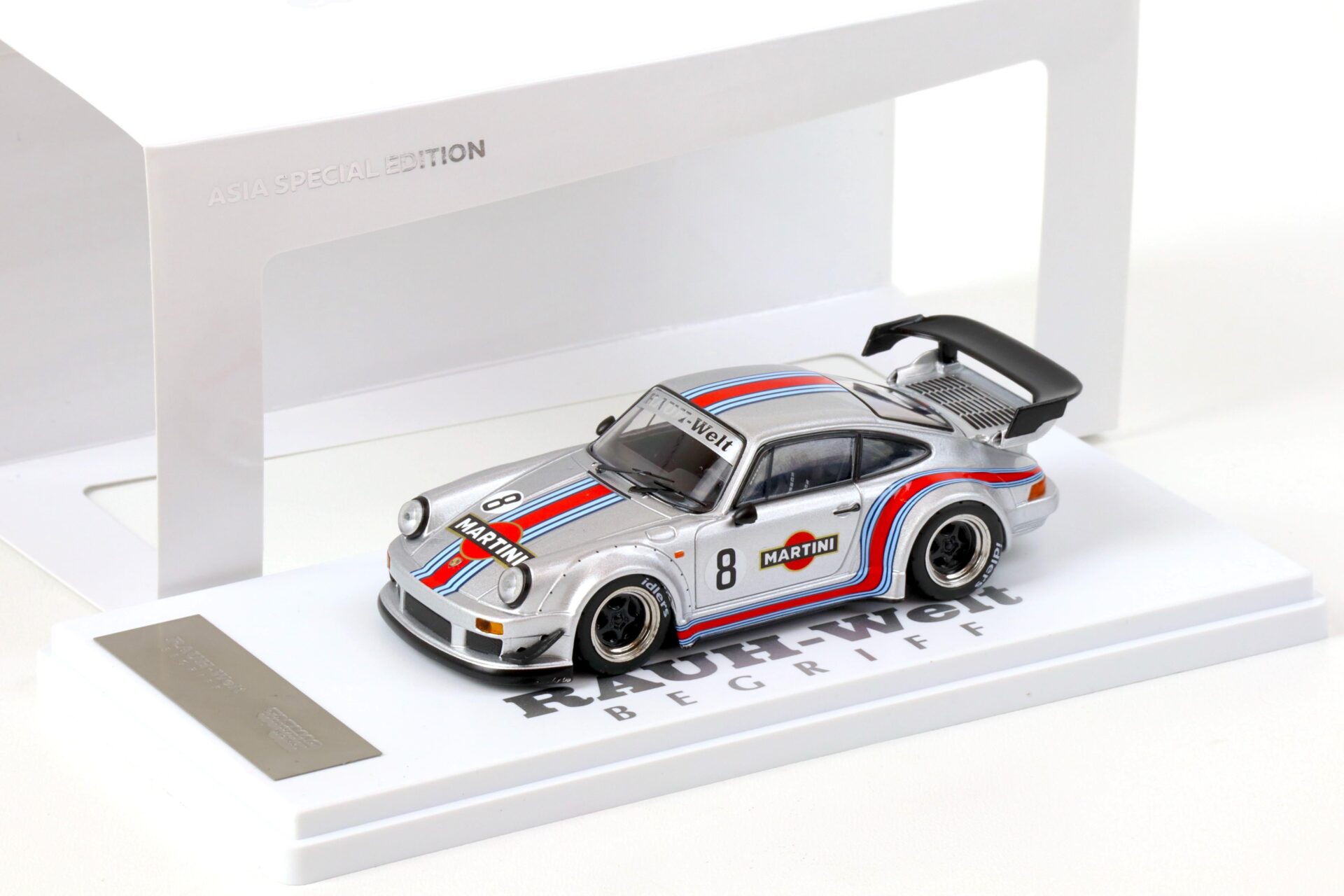 ID 68939 orig 1.jpg 1:43 Tarmac Porsche 911 930 RWB RAUH-WELT silver Martini Racing #8