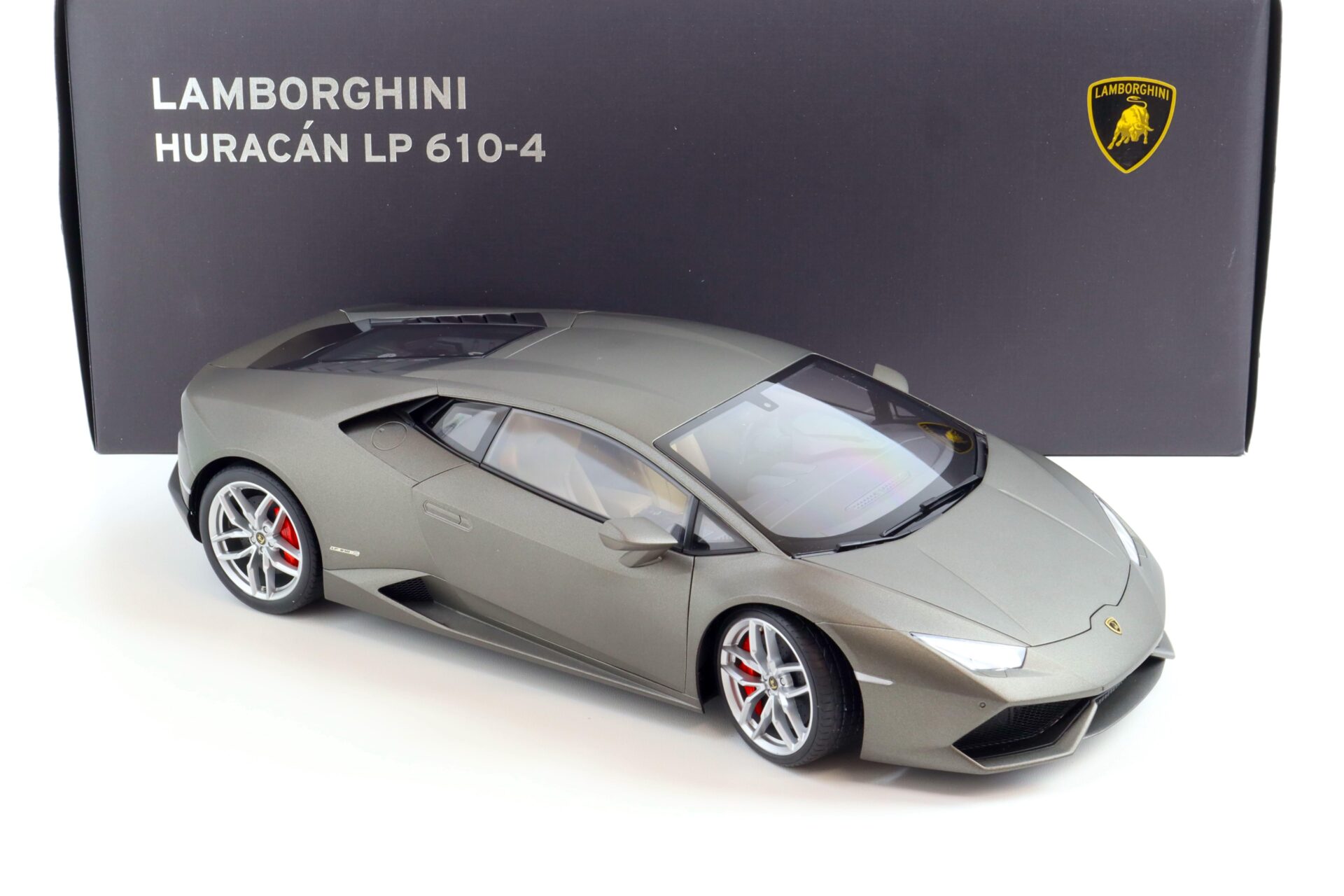 1:12 AUTOart Lamborghini Huracan LP 610-4 Grigio titans/ matt grey