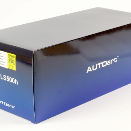 1:18 AUTOart Lexus LS 500h Sedan 2018 sonic white/ crimson& black 78866 - Image 6