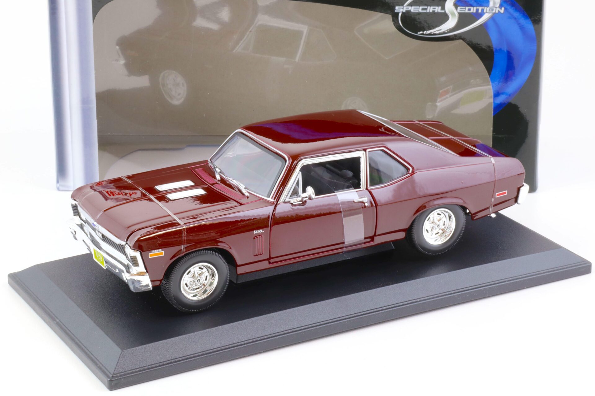 1:18 Maisto 1970 Chevrolet Nova SS Coupe dark red